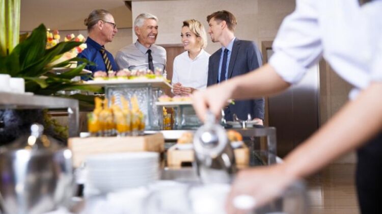 Pesquisa de mercado para planejamento de eventos